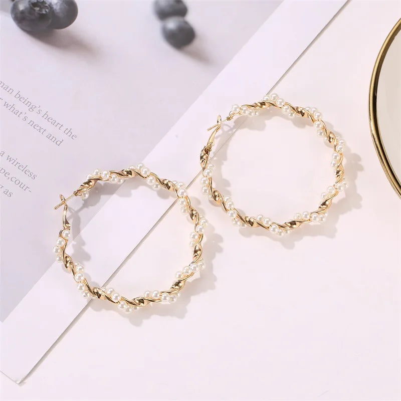 Round Hoop Earrings With Pearls and Gold